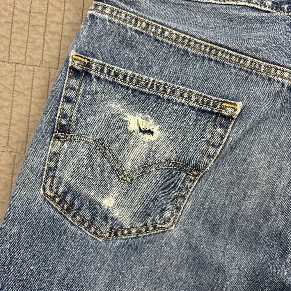 Levi's 550 Jeans Men's 34x32 (32x31) Blue Relaxed Fit Denim Medium Wash Y2K‎